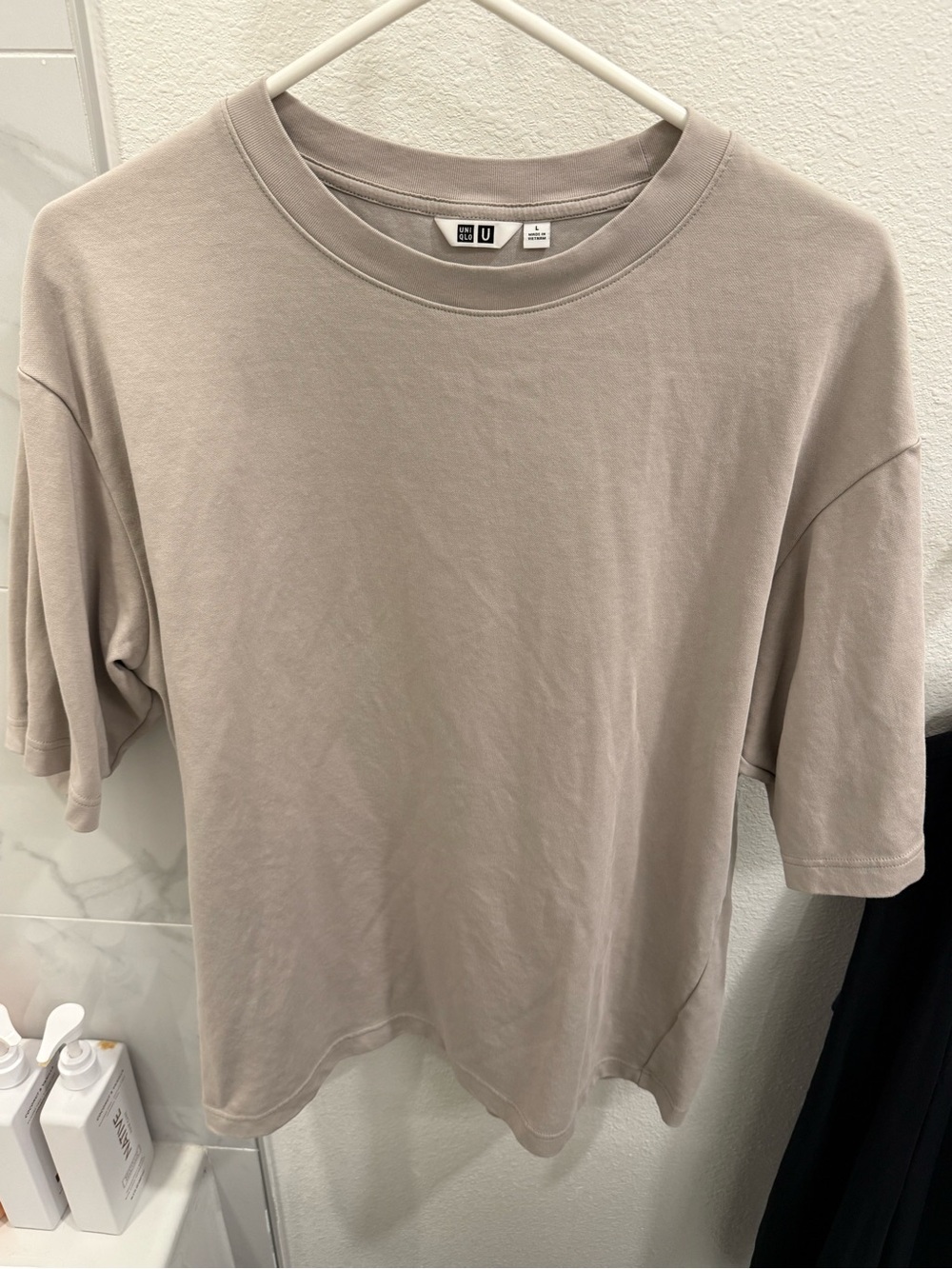 Uniqlo AIRism Cotton Oversized T-shirt
 Taupe